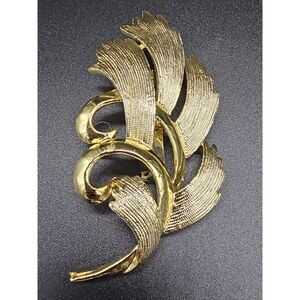 Golden Leaf Statement Brooch